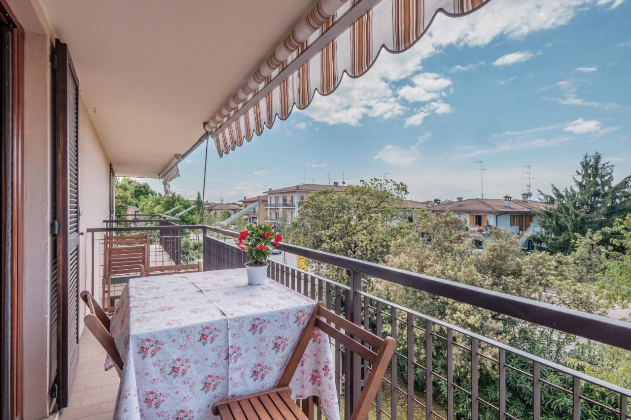 Casa Lugana 15 - Monolocale Con Piscina Fronte Lago Сирмионе Екстериор снимка